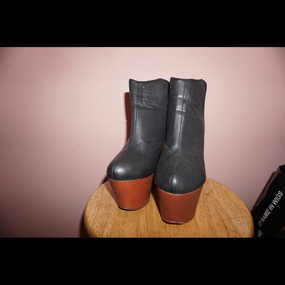 Black Platform Shoes - image 4